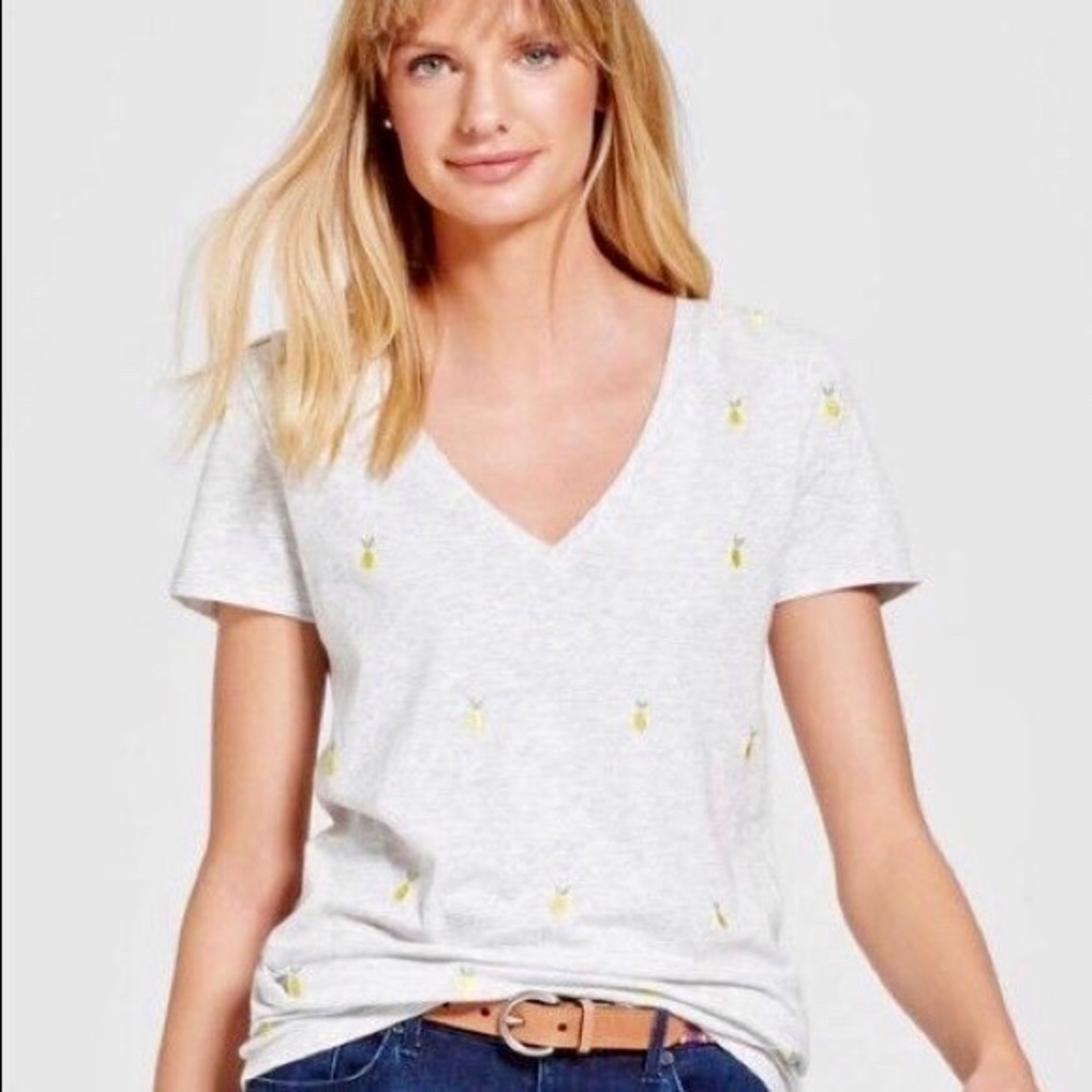 [Merona] Gray Tee with Pineapple Embroidered Print